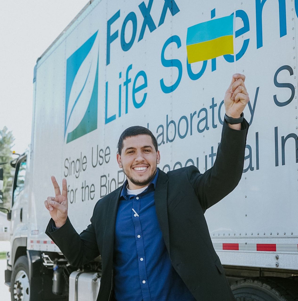 Foxx and the YMCA Stand With Ukraine